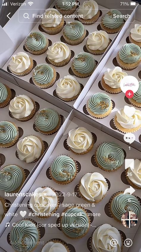 Sage Green Wedding Treats, Sage Green Cookies Birthday, Woodsy Cupcakes, Simple Cupcake Decorating Ideas, Green Cupcakes Ideas, Sage Green Cupcakes, Wedding Treats Table, White Cake Cupcakes, Cupcake Icing Designs