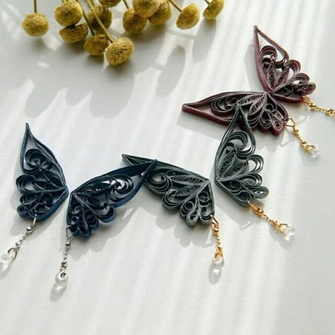 Quiling Paper Art Jewellery, Quilling Jewelry Ideas, Paper Jewelry Diy, Quilling Accessories, Paper Bracelets, Quilling Butterfly, Quilling Jewellery, Diy Quilling Crafts, Bamboo Jewelry