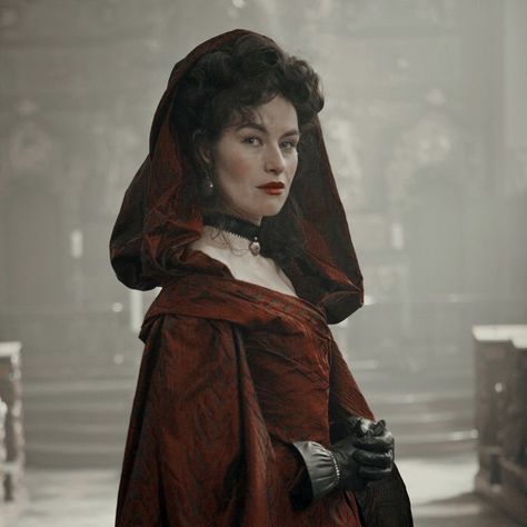 Milady De Winter Aesthetic, Maimie Mccoy, Musketeer Costume, Milady De Winter, Period Dresses, 3 Musketeers, Vampire Masquerade, Three Musketeers, Period Dress