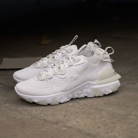 React Vision Nike, Nike React Vision Outfit, Nike Vision, Fire In The Sky, Nike React Vision, Basket Nike, Zara Drip, Nike Fashion Shoes, Baskets Nike