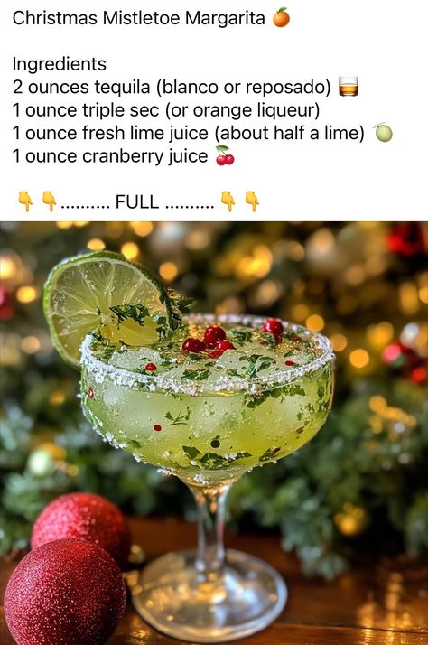 Grinch Margarita Recipe, Grinch Margarita, Mistletoe Margaritas, Mistletoe Margarita, Lemon Margarita, Margarita Ingredients, Margarita Recipe, Christmas Green, Triple Sec