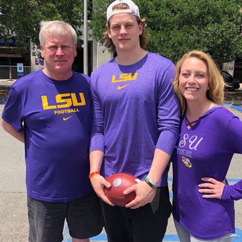 There's been plenty of buzz around LSU since the Ohio State graduate quarterback Joe Burrow announced his transfer to the Tigers' program. And it looks like the Burrow family is Lsu Tigers Art, Lsu Shirt, Joe Borrow, Football Books, Lsu Tigers Football, The Burrow, Lsu Football, Tiger Football, Geaux Tigers