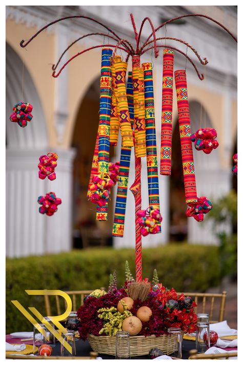 Diseño Y Decoracion por Danilo Rasique #Rasiqevents #BodasdeGuatemala Ideas Fiesta, Guatemalan Textiles, Maria Elena, House Deco, Candy Favors, Wedding 2024, Event Planner, Floral Art, Star Wars