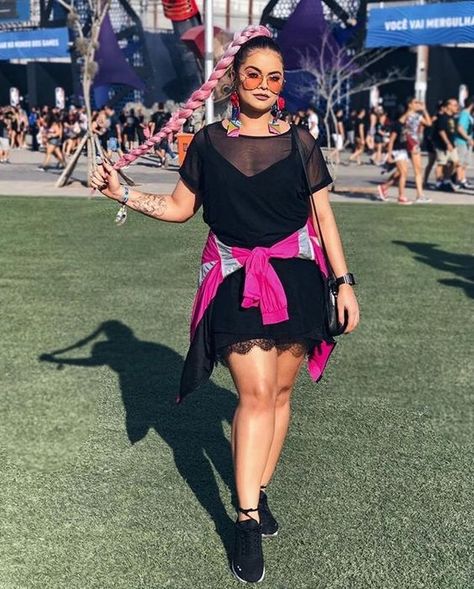 Emo Festival Outfit Plus Size, Plus Festival Outfit, Lalapalooza Outfits Plus Size, Plus Size Rave Outfits Summer, Plus Size Techno Outfit, Sonic Temple Festival Outfits, Coachella Plus Size Outfits, Conservative Rave Outfits, Plus Size Festival Outfit Summer