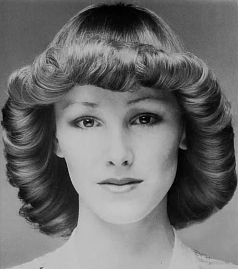 British Hairstyle, 1970 Hairstyles, 70’s Hairstyles, Flicks Hair, 70’s Hair, Pageboy Haircut, Disco Hair, 1970s Hairstyles, 70s Hair