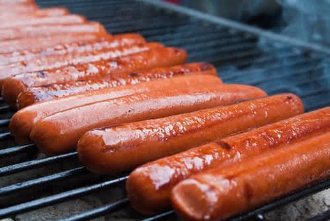 Best Hot Dog Sauce Recipe, Hot Dog Sauce Recipe, Hot Dog Sauce, Grilling Hot Dogs, Beef Hot Dogs, Hot Dog Recipes, Grilling Season, On The Grill, Dog Recipes