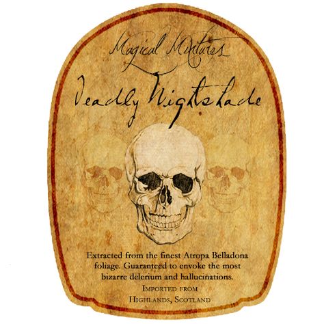 Deadly Nightshade potion bottle label. Fits a Crown Royal bottle. Potion Apothecary, Witch Potions, Halloween Apothecary Jars, Halloween Apothecary Labels, Halloween Potion, Halloween Spells, Halloween Apothecary, Halloween Potion Bottles, Harry Potter Potions