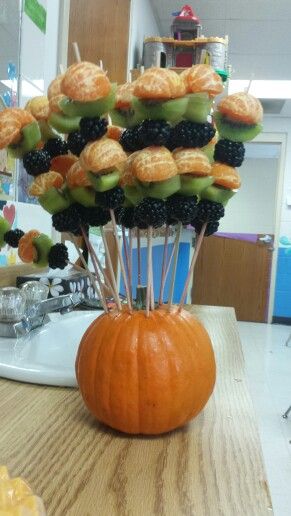 Fruit Kabobs in a Pumpkin Fruit Kabobs, Serving Food, A Pumpkin, Party Planning, Party Favors, Fruit, Ethnic Recipes, Halloween, Party Favours