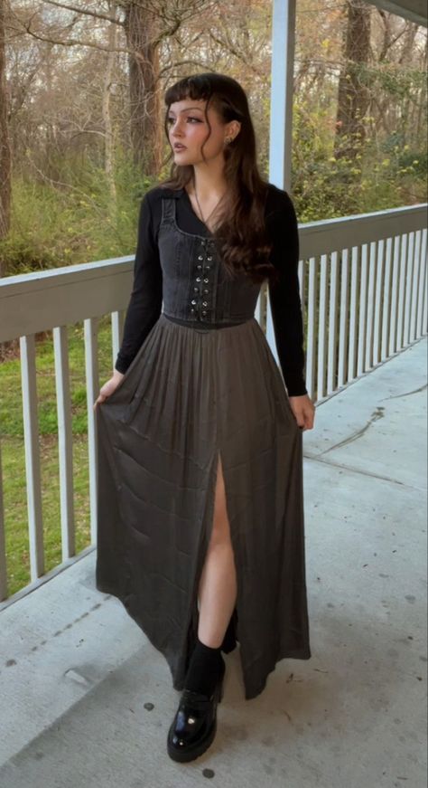 Long black skirt with long sleeve black collared shirt and a black corset Black Collared Shirt, Long Sleeve Corset, Long Black Skirt, Corset And Skirt, Pirate Outfit, Corset Outfit, Dress With Corset, Witch Fashion, Leather Corset