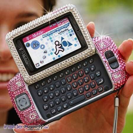 Sidekick Phone Aesthetic, Sidekick Phone, 2000s Phone, Early 2000s Party, Trashy Y2k Aesthetic, Tumblr Girly Aesthetic 2013, Nostalgia 2000s, Old Cell Phones, Y2k Phone