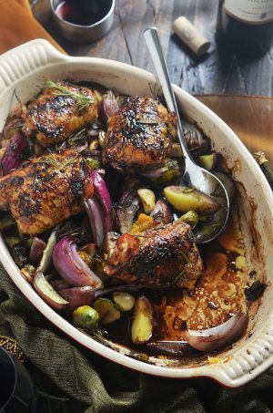 Roasted Chicken Thighs And Vegetables, Roasted Chicken And Vegetables, Red Potato Recipes, Roasted Chicken Thighs, Roasted Vegetable Recipes, Balsamic Chicken, Baked Chicken Thighs, Chicken Thigh Recipes, Brussels Sprouts