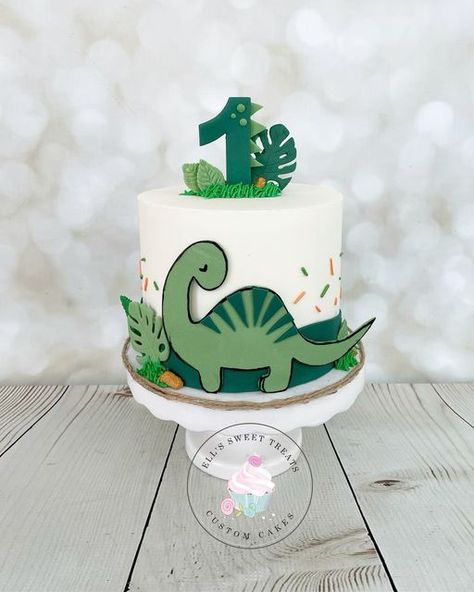 Dinosaur Themed Smash Cake, 1st Dinosaur Birthday Cake, Dinosaur Birthday Cake One Year Old, 2 Year Dinosaur Birthday Cake, Dinosaur Cake First Birthday, One A Saurus Birthday Cake, One Asaurus Party Boy, Birthday Cake First Year Boy, Oneasaurus Birthday Cake