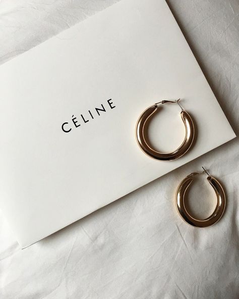 Jewelry Logo Ideas, Celine Earrings, Jewelry Product Shots, Creative Jewelry Photography, Jewelry Logo, Daily Jewelry, Dope Jewelry, Jewelry Photography, Creative Jewelry