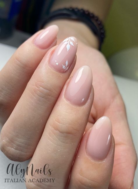 Short Acrylic Nails Designs Neutral, Spring Nails Subtle, Wedding Nails Biab, Bridal Nails Short Gel, Wedding Biab Nails, Neutral Wedding Guest Nails, Spring Bridal Nails, Biab Natural Nails, Biab Gel Nails Designs