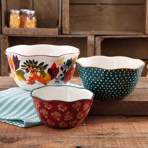 _MG_1724 Pioneer Woman Dinnerware, Pioneer Woman Dishes, Holiday Dining Table, Pioneer Woman Kitchen, Pioneer Woman Recipes, Ree Drummond, Holiday Dining, Mixing Bowls Set, The Pioneer Woman