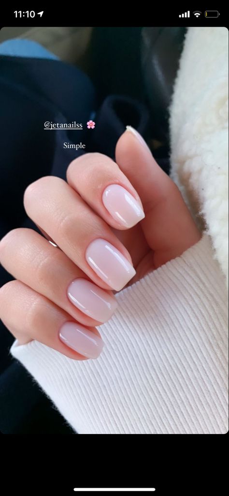 Shellac Nails For Short Nails, Light Colours Nails, Square Acrylic Nails Neutral Colors, Short Square Nails Rounded Edges, Plain Holiday Nails Summer, Short Round Square Acrylic Nails, Natural Nail Colours Shades, Short Square Shellac Nails, Square Rounded Acrylic Nails