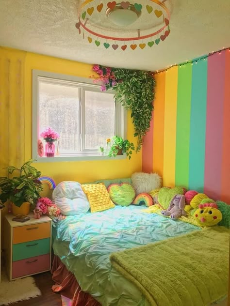 Kidcore Bedroom, Kidcore Room, Fashion Teens, Colourful Home Decor, Colorful Room Decor, Rainbow House, Home Decor Wallpaper, Colourful Home, Kidcore Aesthetic