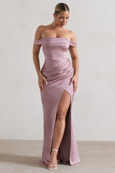 Leave a lasting impression at your next event in Katia, our blush pink maxi dress. Crafted in a luxurious satin, this timeless piece offers a draped bardot neckline and gathered skirt thats finished with a contemporary high leg split. For a graceful bridesmaid attire, team yours with some statement earrings and stilettos like Just A Fling. Pink Elegant Prom Dress, Blush Pink Outfit, Ball Nails, Blush Pink Maxi Dress, Blush Pink Bridesmaid Dresses, Blush Pink Dress, Midi Bridesmaid Dress, Fishtail Maxi Dress, Vestidos Color Rosa