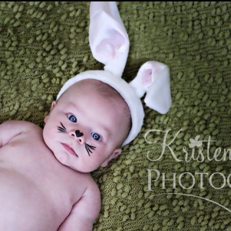 My sweet baby boy Jagger's 1st Easter picture!!! Kristen Self Photography Baby Easter Pictures, Easter Baby Photos, Easter Pics, Easter Mini Session, Easter Photography, Easter Photoshoot, 1st Easter, Easter Baby, Easter Pictures