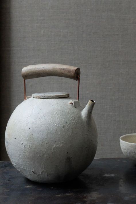 Working With Clay, Japanese Countryside, Stoneware Teapot, Australian Landscape, Pottery Form, Japanese Teapot, Handmade Teapot, Pottery Teapots, Clay Teapots