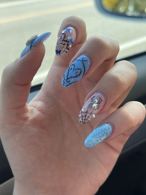 Corpse Bride Nails Inspired, Tim Burton Nails Corpse Bride, Corpse Bride Nails Short, Acrylic Nails Bride, Corpse Bride Nail Ideas, Emily Corpse Bride Nails, Halloween Nails Corpse Bride, Blue Spooky Nails, Corpse Bride Quinceanera Theme