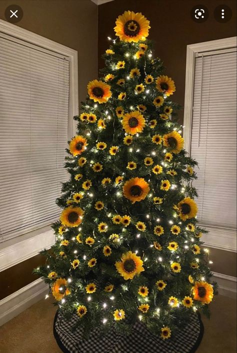 Sunflower Christmas Tree, Sunflower Tree, Sunflower Christmas, Christmas Tree Decorations Ribbon, Vintage Fall Decor, Purple Christmas Tree, Christmas Tree Tops, Summer Christmas, Cocktail Cabinet