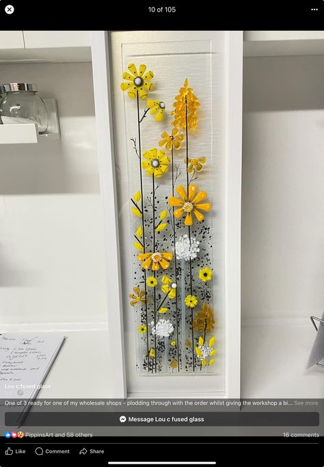 Glass Fusing Ideas Simple, Fused Glass Ideas For Beginners Projects, Glass Fusing Projects Tutorials, Fused Flowers, Flower Stakes, Frit Painting, Fused Glass Wall Art, Plant Stakes, Glass Fusion Ideas