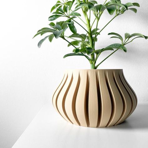 The Toril Planter Pot with Drainage Tray & Stand Color and sizing options available. Plant not included. Design licensed by Terra De Verdant on Thangs. Modern Plant Pots, Frp Planters, Flower Planter Ideas, Biomorphic Design, Interesting Pottery, Simmer Pots, Steam Bending, Diy Plaster, Pillar Design