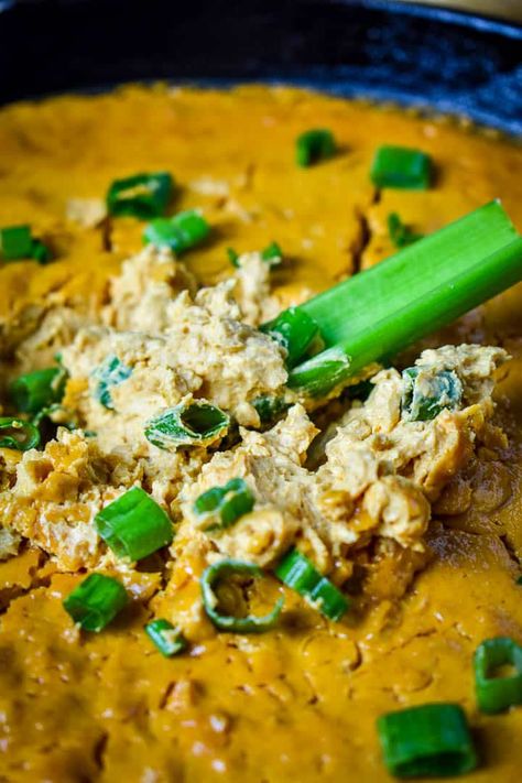 The Best Vegan Buffalo Chicken Dip Vegan Buffalo Chicken Dip, Healthy Tortilla Chips, Vegan Buffalo Chicken, Buffalo Chicken Dip Ingredients, Healthy Crackers, Chicken Dip Recipe, Buffalo Chicken Dip Recipe, Homemade Tortilla Chips, Chicken Dips