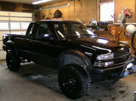 Lifted s10 Lifted Chevy S10, Chevy S10 Lifted, Chevy S10 Zr2, Lowriders Cars, S10 Zr2, Iphone Store, Truck House, S10 Truck, Chevrolet S 10