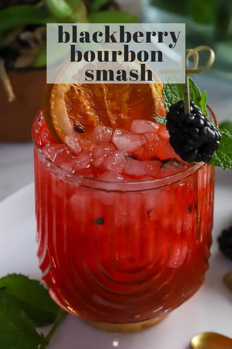 Whiskey Smash Recipe, Bourbon Smash Cocktail, Blackberry Bourbon Smash, Blackberry Smash, Classic Tequila Cocktails, Blackberry Bourbon, Blackberry Sangria, Fancy Glassware, Bourbon Cocktail Recipe