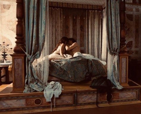 Howl Sophie, Medici Masters Of Florence, Lucrezia Borgia, Howl And Sophie, Two Lovers, Royalty Aesthetic, Fotografi Vintage, Star Crossed Lovers, Star Crossed