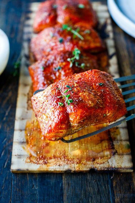 This recipe for Cedar Plank Salmon couldn't be any easier! Infuse wild salmon with subtle smoke and our flavorful Northwest Salmon Rub, using a cedar plank on the grill—no fuss with easy clean up. Salmon Calories, Wild Salmon Recipe, Salmon Rub, Cooking Torch, Plank Salmon, Cedar Plank Salmon, Salmon Seasoning, Sockeye Salmon, Cedar Planks