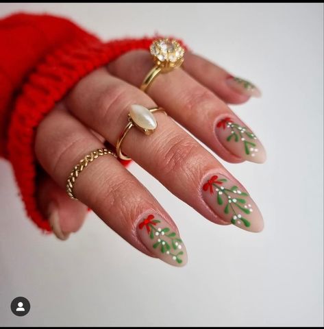 Dec Nails, Nail Art Noel, Christmas Gel Nails, Nice Nails, Seasonal Nails, Christmas Nail Art Designs, Manicure Ideas, Under The Mistletoe, Nail Styles