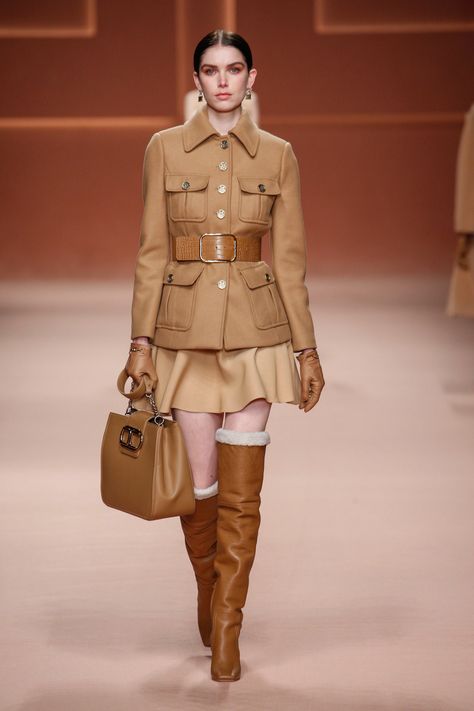 Elisabetta Franchi RTW Fall 2020 Vogue Germany, Fashion Shows, Moda Fashion, Milan Fashion Week, Classy Outfits, Runway Fashion, Work Outfit, Fashion News, High Fashion