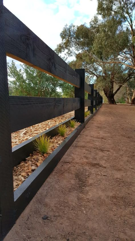 Unique Fence Design, Black Rail Fence, Front Yard Farm Fence, Black Fence Driveway Entrance, Country House Fence Ideas, Black Horse Fence Ideas, Steel Fencing Ideas, Estate Fence Ideas, Timber Post Fence