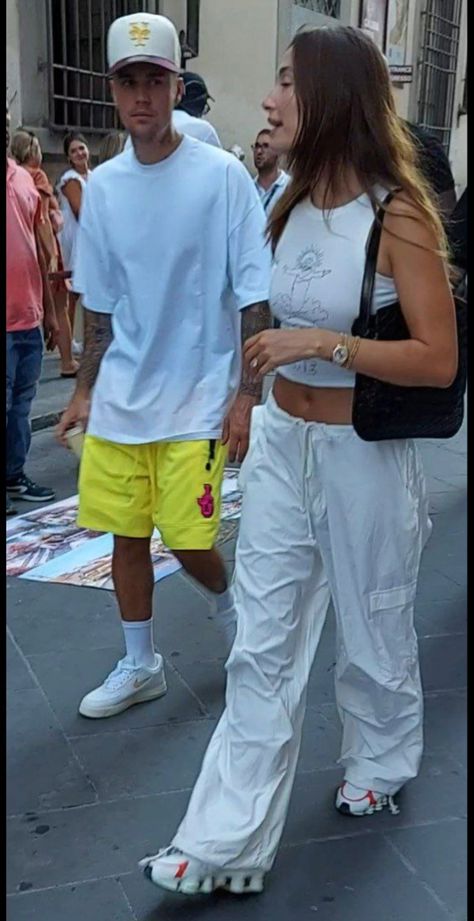 Shox Nike Outfit, Nike Shox Outfit, Hailey Bieber Summer, Dunk High Outfit, Hailey Bieber Fits, Hailey Outfits, Haley Baldwin, Paris Fits, Hailey Style