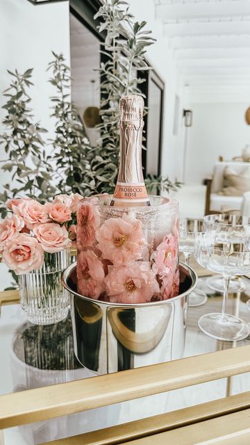 Flower Ice Bucket, Brunch Galentines, Galentines Girls Night, Diy Ice Bucket, Petals And Prosecco Bridal, Floral Ice Bucket, Petals And Prosecco, Floral Ice Cubes, Bridal Shower Invitation Wording