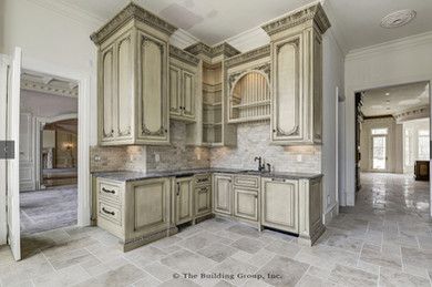 Old World Kitchens Old World Kitchens, Old World Style, Design Luxury, Luxury Interior Design, Old World, Kitchen Remodel, Luxury Design, Kitchens, Interior Design