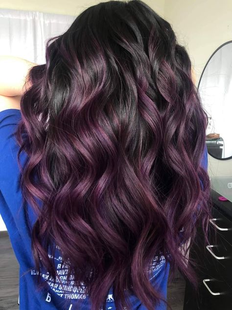 Wedding Hair Colors, Dark Purple Hair, World Hair, Wine Hair, Hair Color Options, Violet Hair, Hair Streaks, Curly Hair Styles Easy, Beautiful Curly Hair