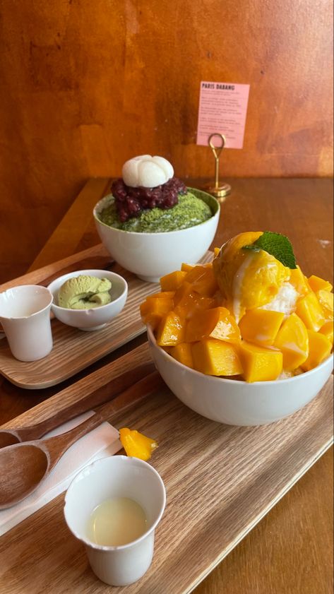 Bingsu Korean, Mango Bingsu, Mango Dessert, Stage Outfit, Shaved Ice, Korean Aesthetic, Korean Food, Matcha, Mango