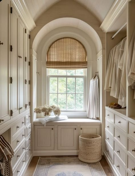 Dream Closet Design, House Country, Dream Closets, Lake Cottage, Master Closet, Dream House Interior, Dream House Plans, Closet Design, Dream House Decor