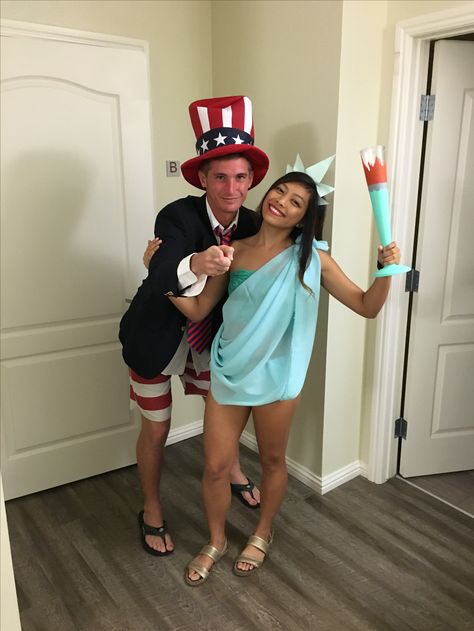 Uncle Sam and Lady Liberty costume Lady Liberty Costume Diy, Uncle Sam And Statue Of Liberty Costume, Lady Liberty Halloween Costume, American Party Outfit, Halloween Costume Statue Of Liberty, America Halloween Costume, Lady Liberty Costume, Uncle Sam Costume, Purim Costume