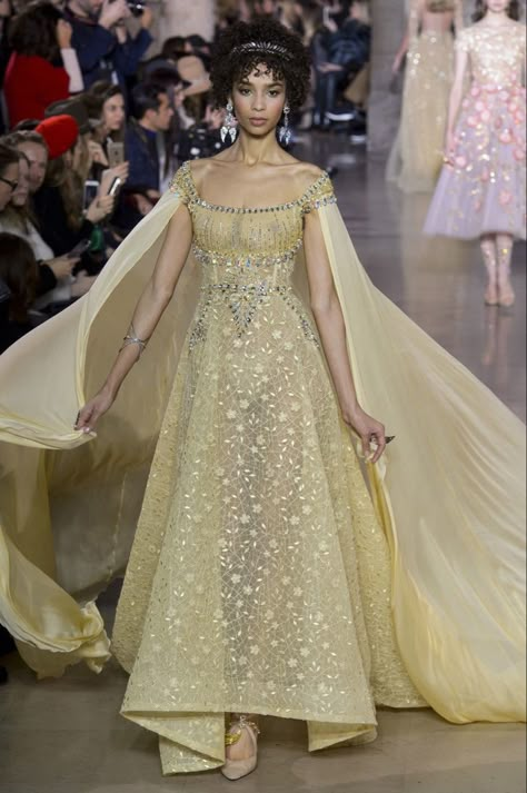 Gilded Glamour, Georges Hobeika, Fantasy Dresses, Dream Dresses, Couture Gowns, Gorgeous Gowns, Mode Inspiration, Beautiful Gowns, Vestidos De Noche