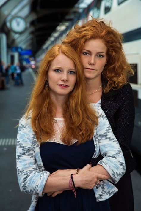 Zürich, Switzerland - Patricia and Rebecca, from Switzerland, are sisters. There’s only one-year difference between them. "When we were small, most of the kids laughed at our red hair. But that brought us closer to each other.” Years have passed and I noticed them in Zürich Central Station, two days ago. There was something magical about them. Red Haired Beauty, Red Hair Woman, Beautiful Red Hair, Ginger Girls, Girls With Red Hair, Redhead Beauty, Redhead Girl, Feathered Hairstyles, Photos Of Women