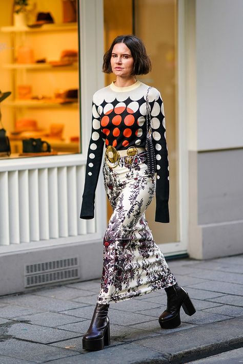 I'll Be Kicking Off 2021 With These 5 Anti-Trends | Who What Wear Long Skirt Outfits, Fashionista Clothes, Big Fashion, Fashion Week Street Style, Colourful Outfits, Looks Style, Bold Fashion, Who What Wear, Business Fashion