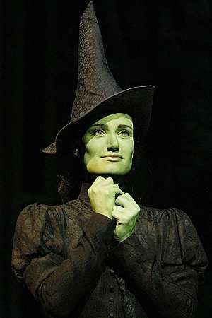 Idina as Elphaba #Wicked Broadway Wicked, The Witches Of Oz, Wicked The Musical, Theatre Problems, Musical Theatre Broadway, Wicked Musical, Wicked Witch Of The West, Theatre Geek, Idina Menzel