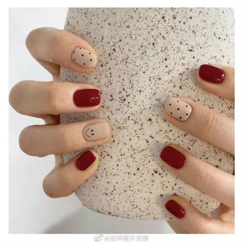 Nail Art Design Summer, Gelish Nails Colors Designs, Mail Designs For Natural Nails, Gelish Nails Designs, Short Gelish Nails, Cute Nail Polish Ideas, Minimal Nails Design, Nail Art Kuku Pendek, Minimal Nail Design