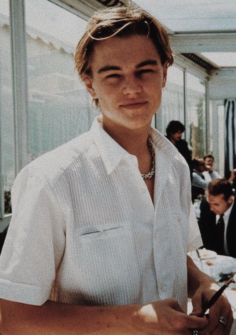 Leonardo Dicaprio Titanic, Romeo Ve Juliet, Old Celebrities, Leonardo Dicaprio 90s, Young Leonardo Dicaprio, Photo Recreation, Leo Dicaprio, Paris Jackson, Black Celebrities