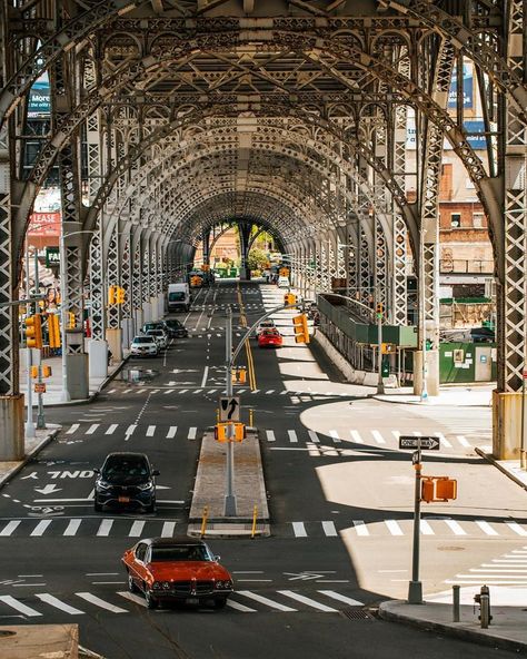 Harlem West! I have seen people  this photo a few times and always wanted to take a similar one. I was lucky enough to also have a super cool old car in the photo as well! Photo location: 575 Riverside Drive!  #newyork_eyes  #harlem  #oldcar Harlem Aesthetic, Life In Nyc, Harlem Nyc, City Inspiration, Cool Old Cars, Riverside Drive, Autumn In New York, New York Photography, Nyc Aesthetic